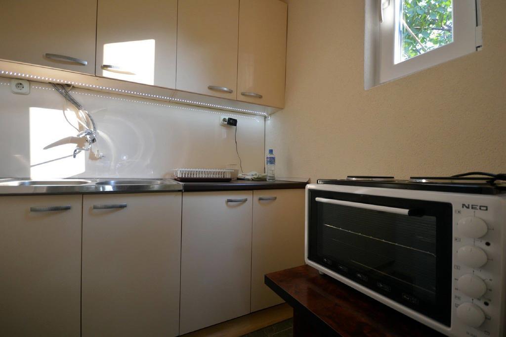 Karali Apartments Lagadin Exterior photo